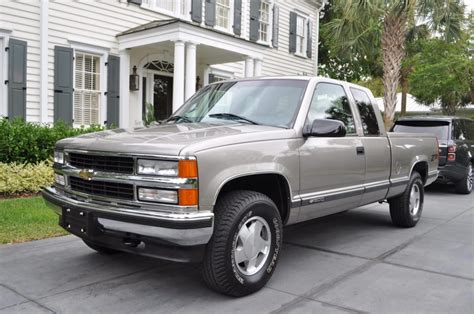 <strong>1998 Chevrolet</strong> 1500 regular cab Long Bed. . 1988 to 1998 chevy trucks for sale craigslist